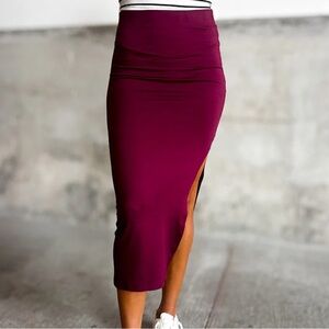 Elegant Burgundy Pencil Skirt